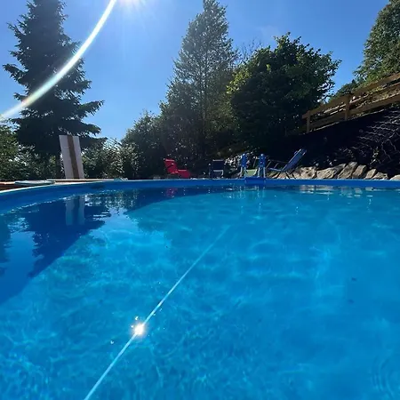 Dom Pod Kogutem * Laliki