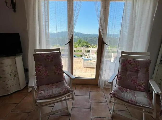 Dom Pod Kogutem Ferienhaus Laliki