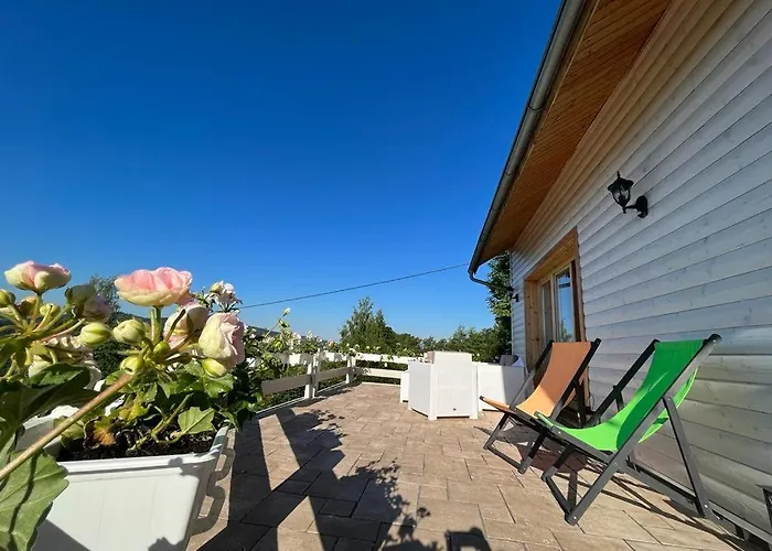 Dom Pod Kogutem Laliki