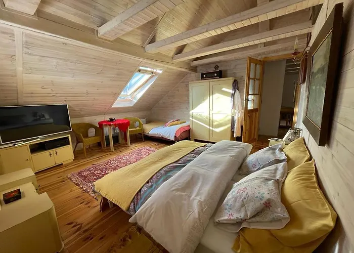 Dom Pod Kogutem بيت للعطل *