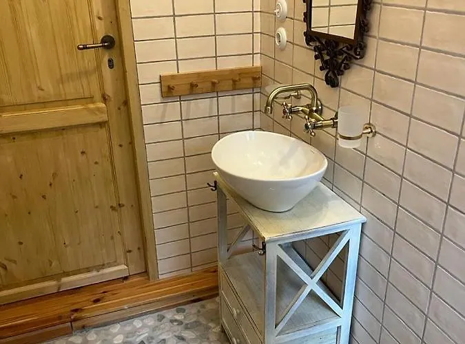 Dom Pod Kogutem * Laliki