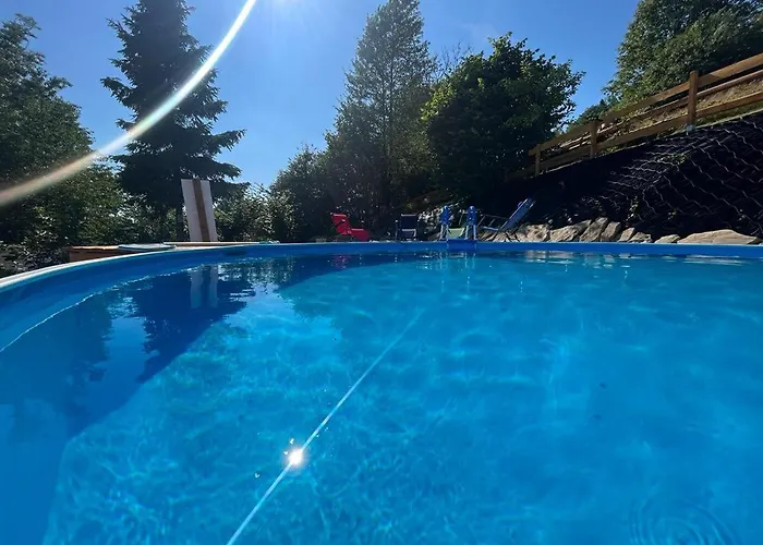 Dom Pod Kogutem * Laliki