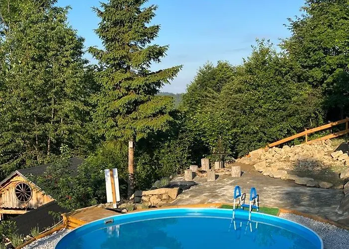 Dom Pod Kogutem Laliki