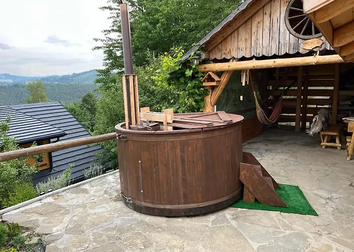 Dom Pod Kogutem بيت للعطل *